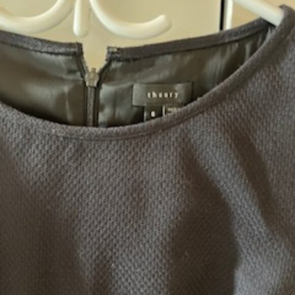 THEORY DRESS - Picture 1 of 4